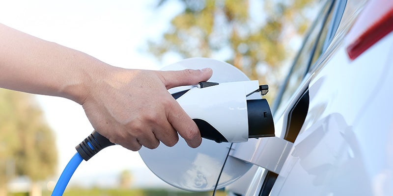 Pros & Cons of EV Ownership