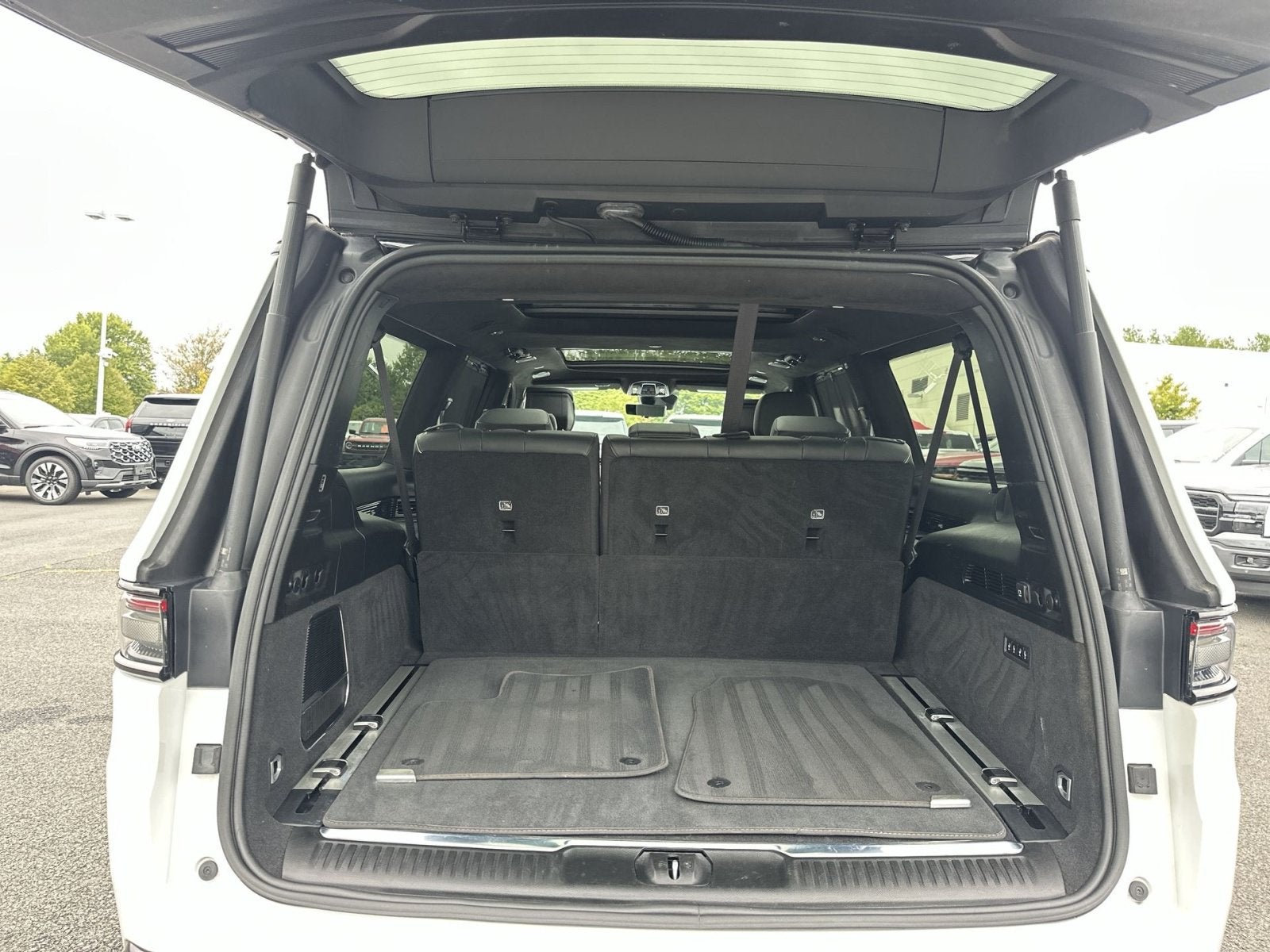2024 Jeep Grand Wagoneer L Series II