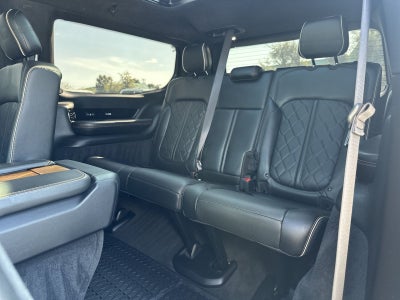 2022 Jeep Grand Wagoneer Series III