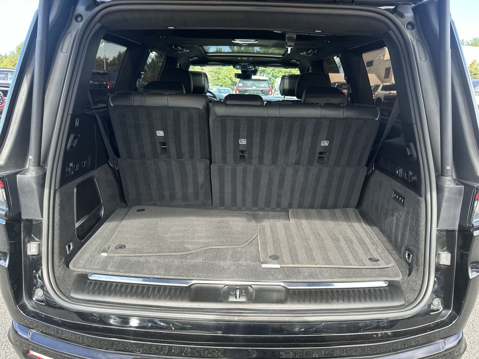 2023 Jeep Grand Wagoneer Series III