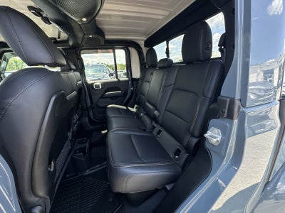 2025 Jeep Gladiator High Tide