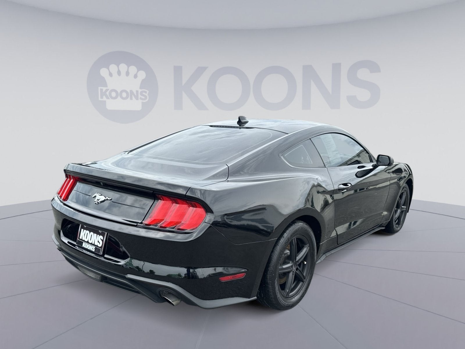 2022 Ford Mustang EcoBoost