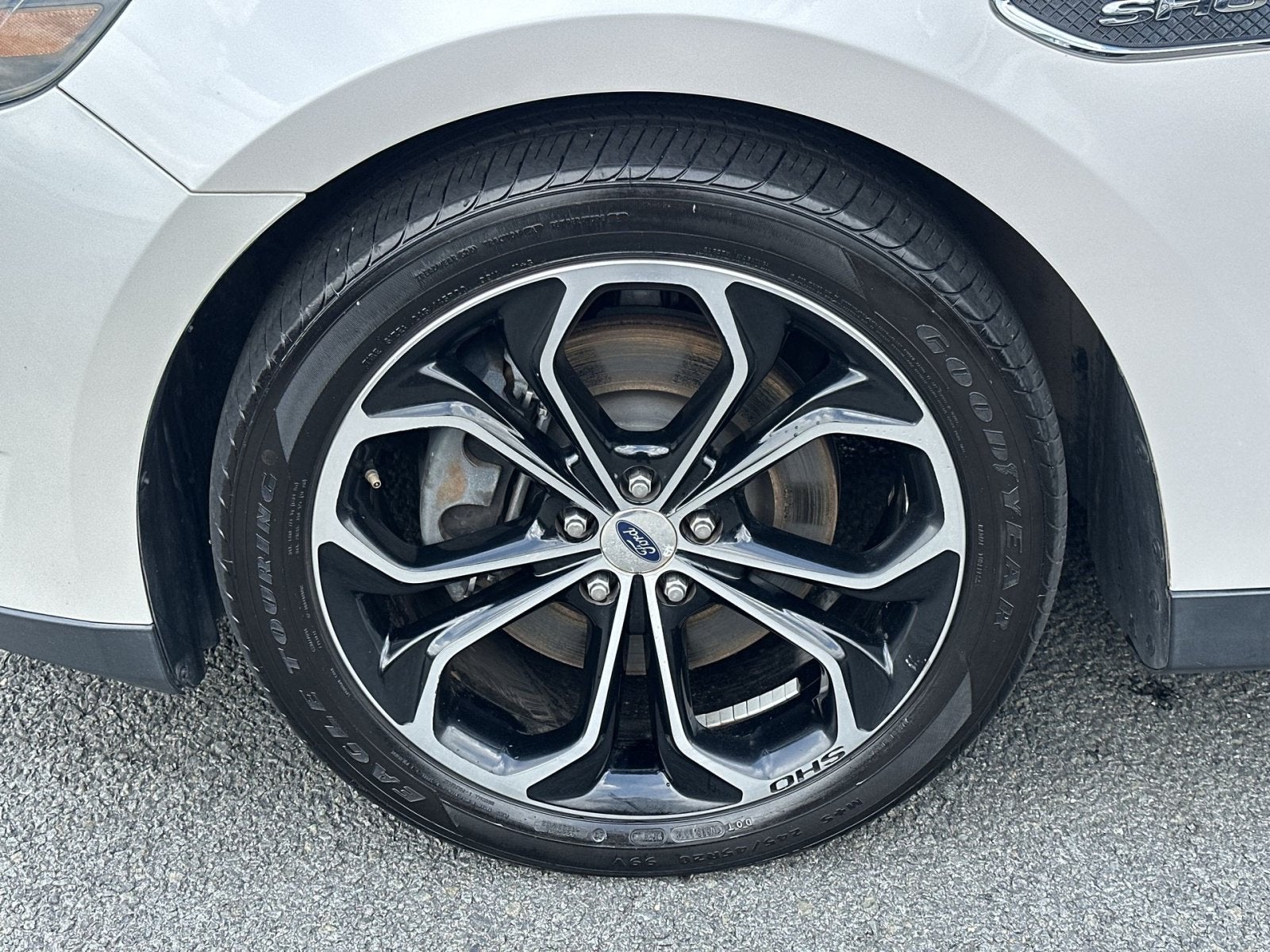 2018 Ford Taurus SHO