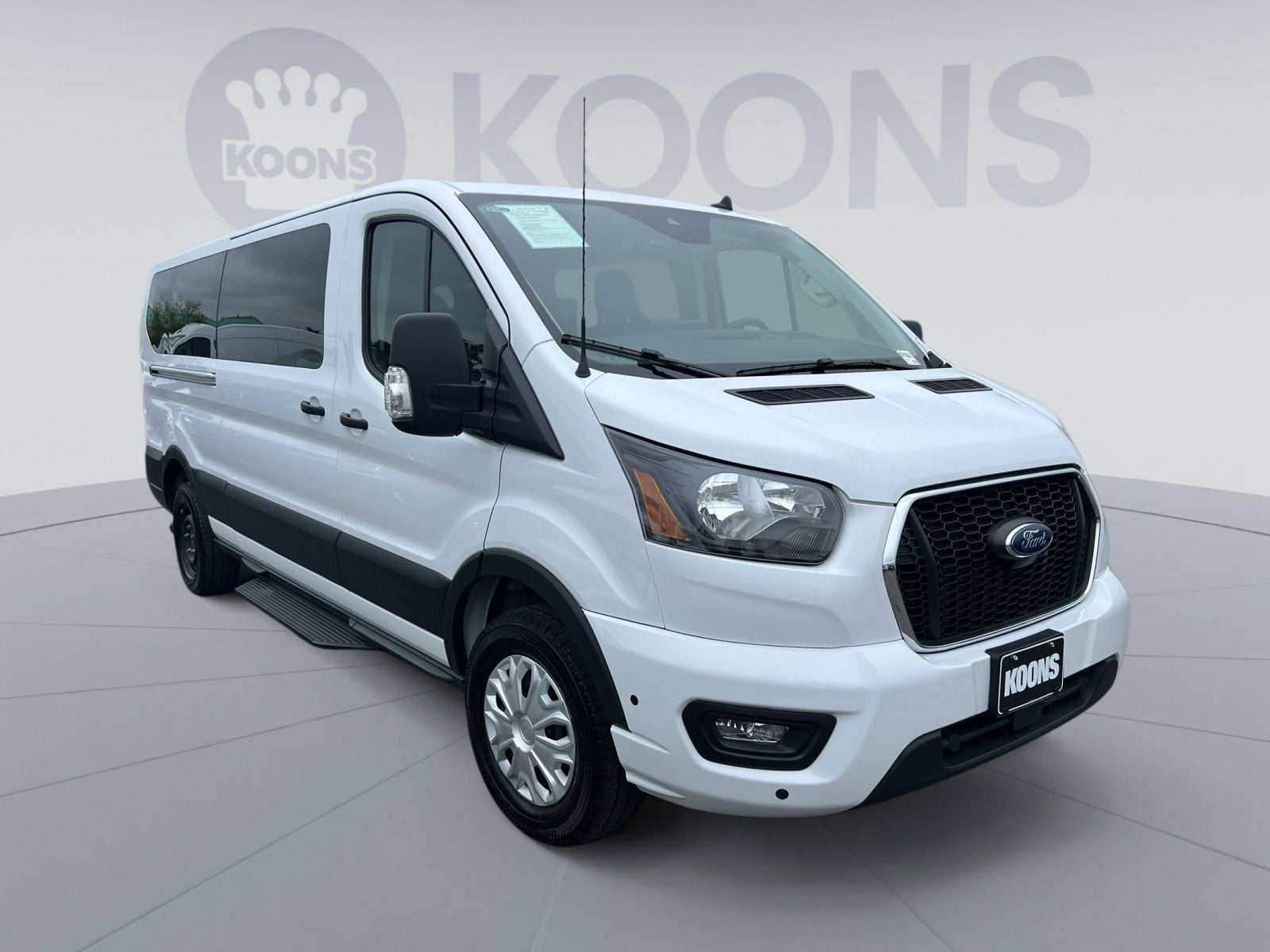 2025 Ford Transit-350 XLT