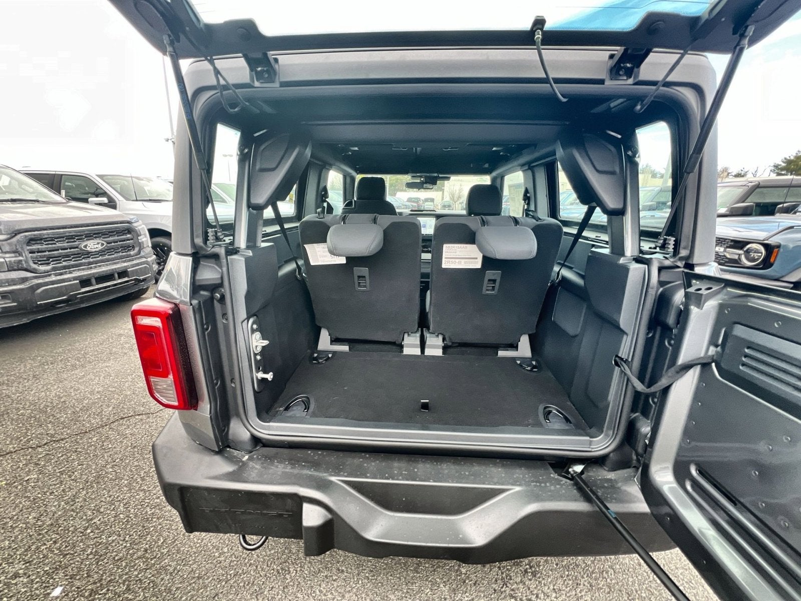 2025 Ford Bronco Base