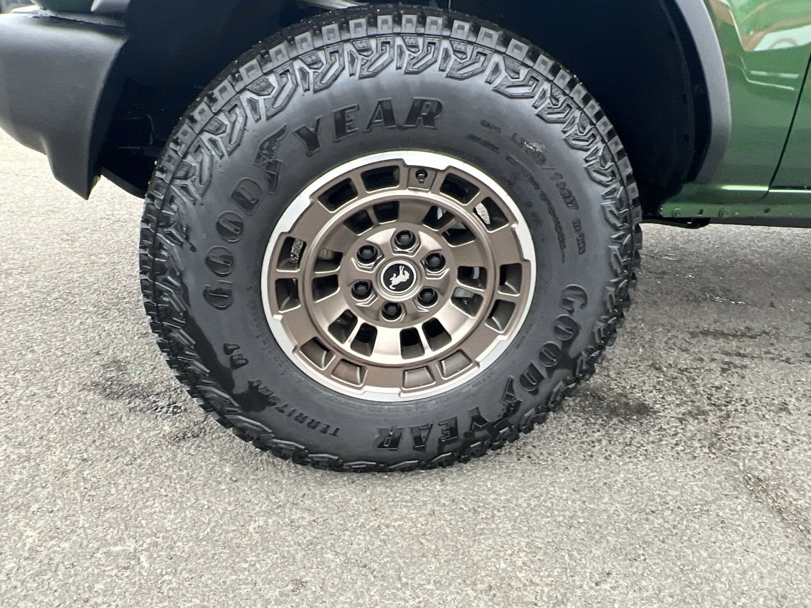 2025 Ford Bronco Base