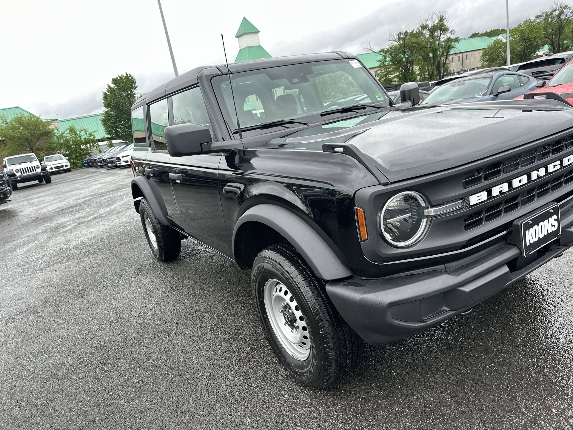 2025 Ford Bronco Base