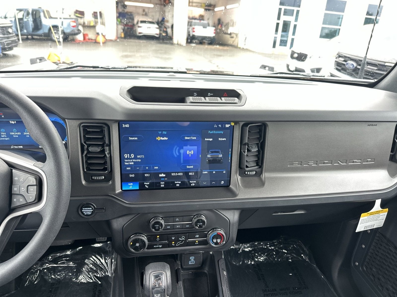 2025 Ford Bronco Base