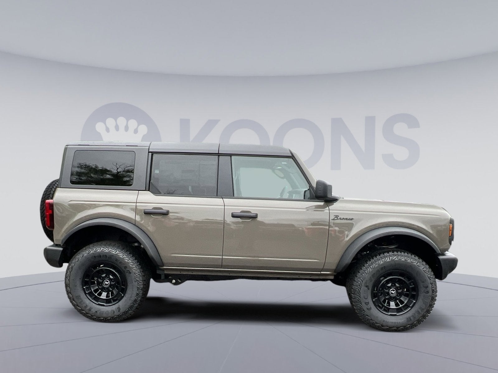 2026 Ford Bronco Custom Garage Matte Black Pkg