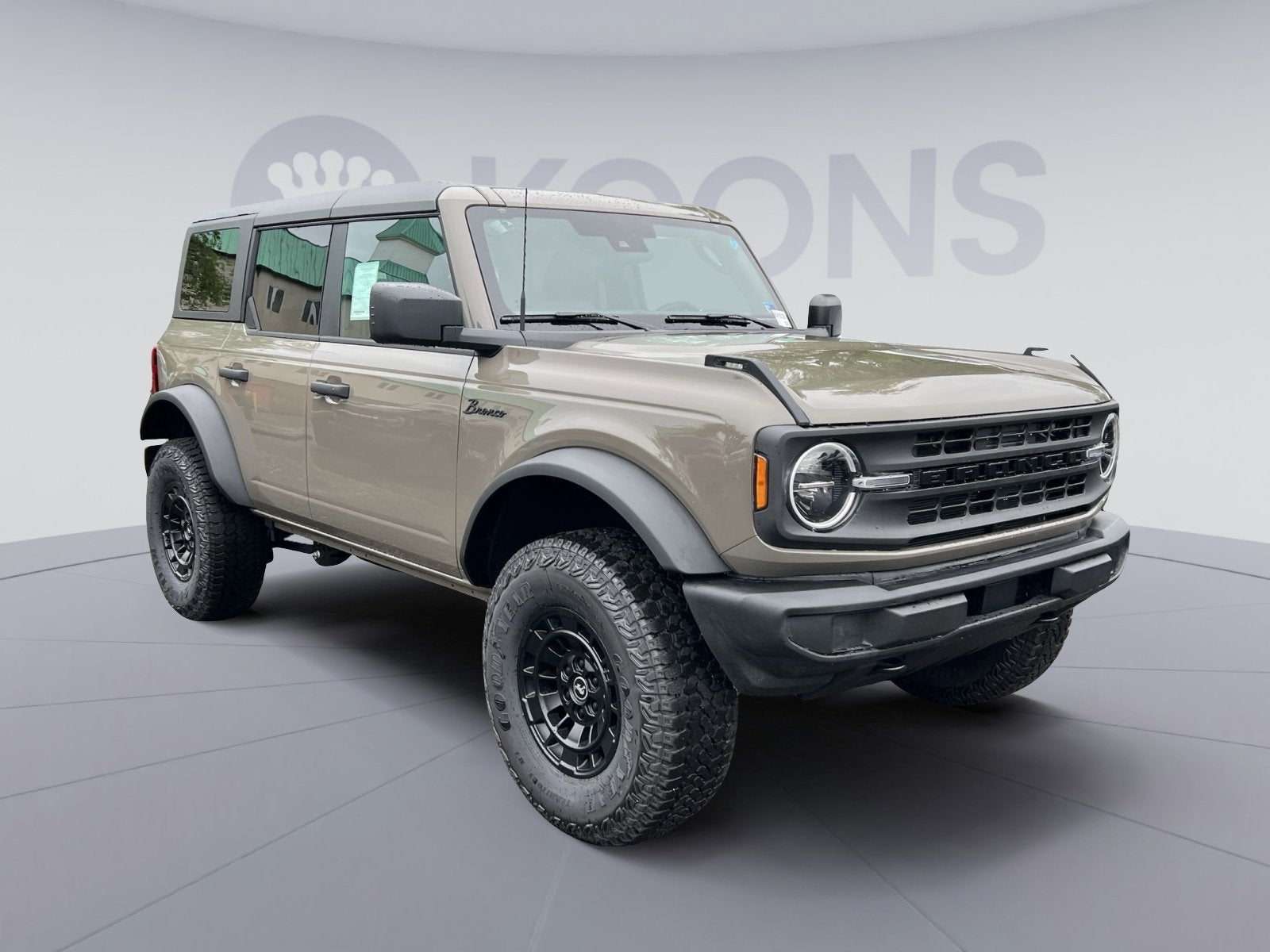 2026 Ford Bronco Custom Garage Matte Black Pkg