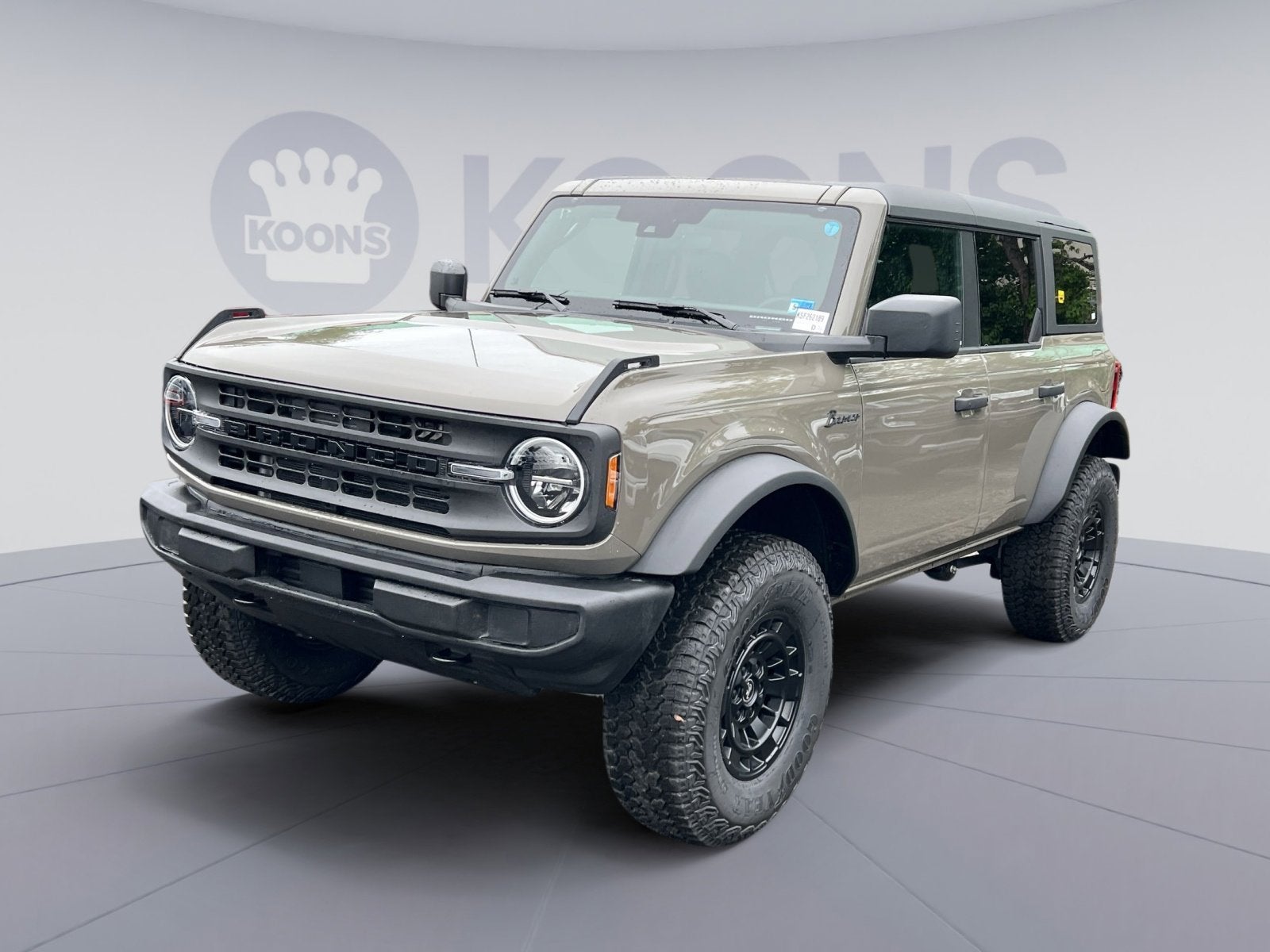 2026 Ford Bronco Custom Garage Matte Black Pkg