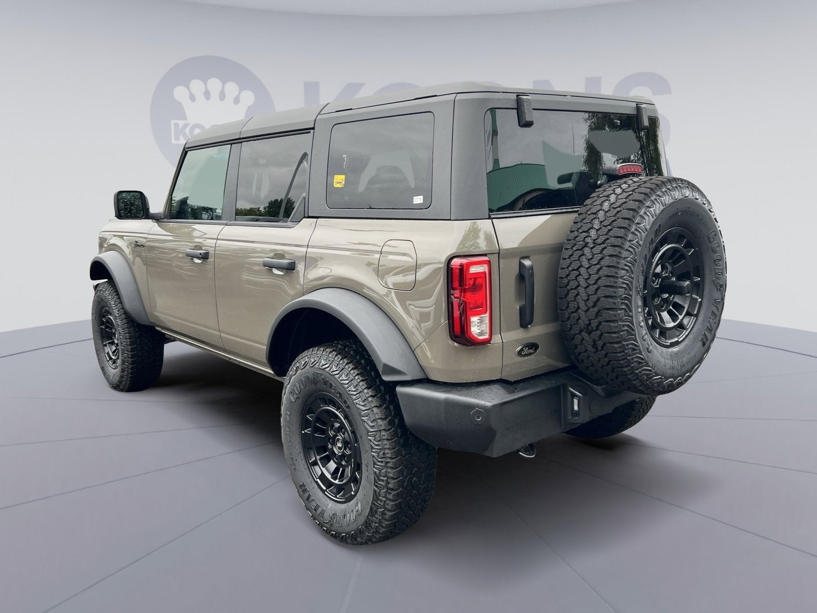 2026 Ford Bronco Custom Garage Matte Black Pkg