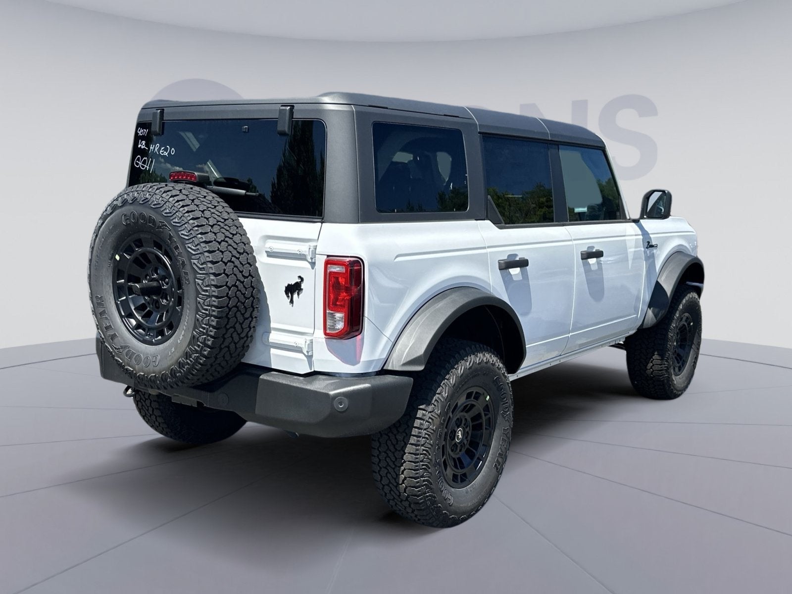 2026 Ford Bronco Custom Garage Matte Black Pkg