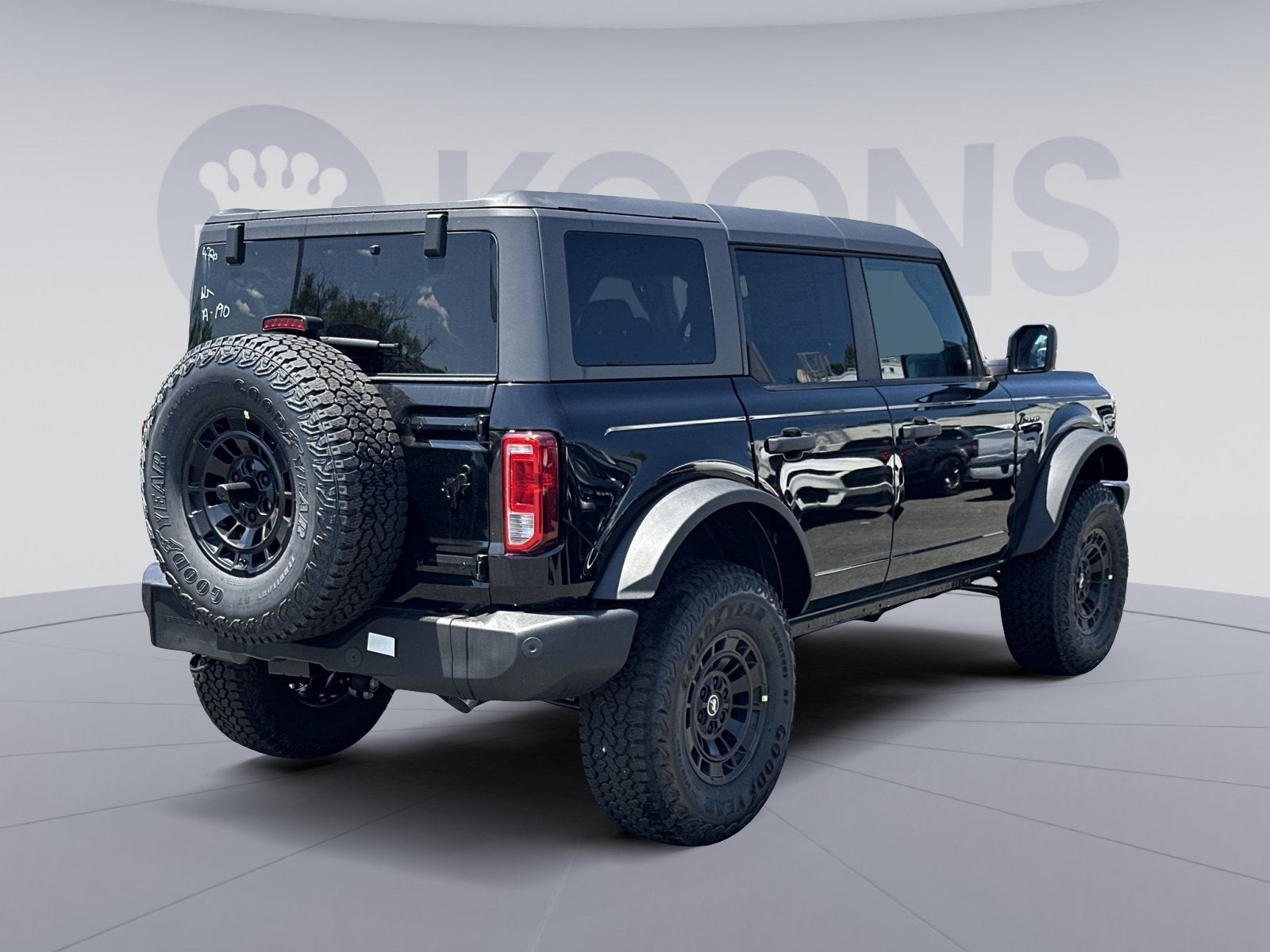 2026 Ford Bronco Custom Garage Matte Black Pkg