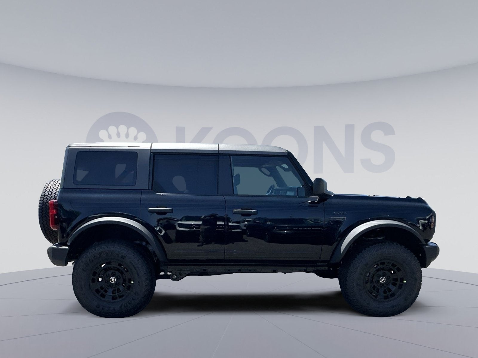 2026 Ford Bronco Custom Garage Matte Black Pkg
