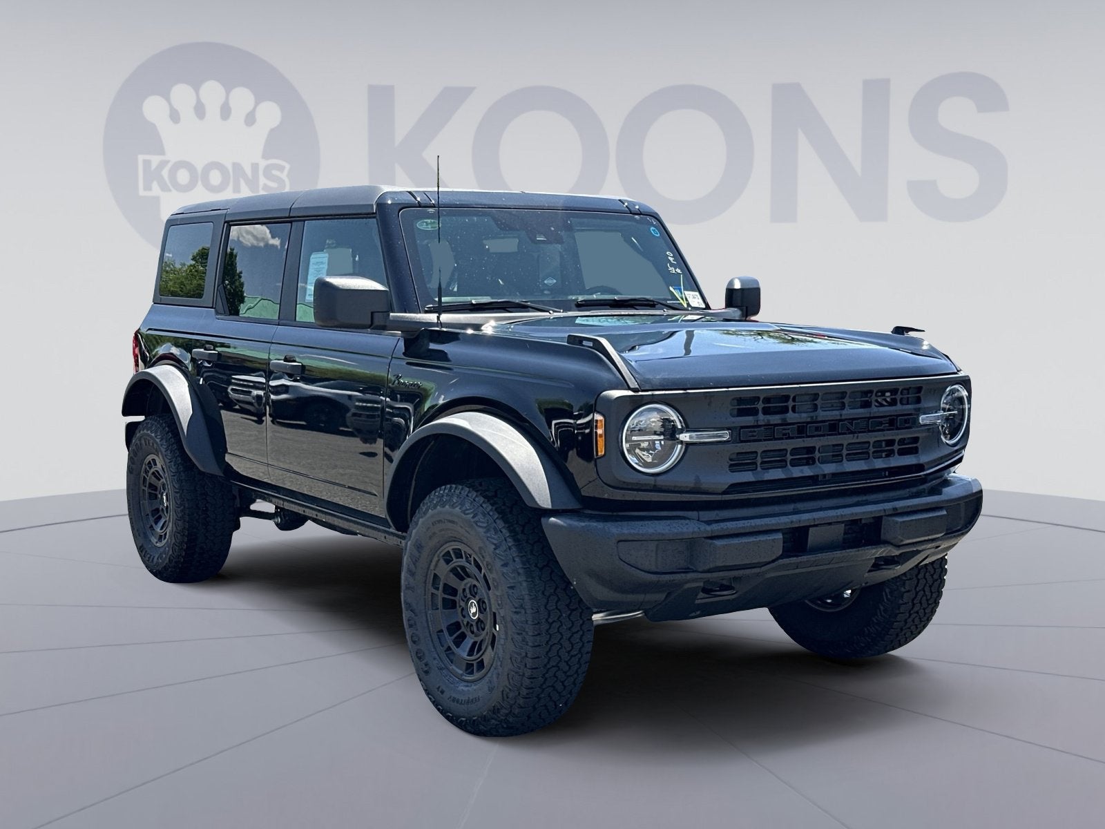2026 Ford Bronco Custom Garage Matte Black Pkg