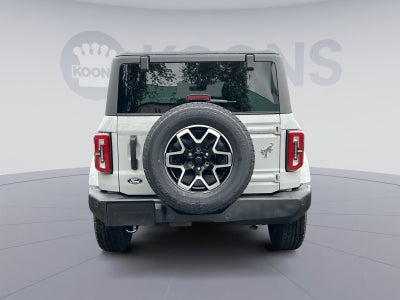 2026 Ford Bronco Outer Banks