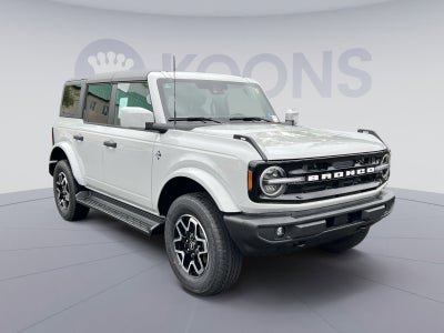 2026 Ford Bronco Outer Banks