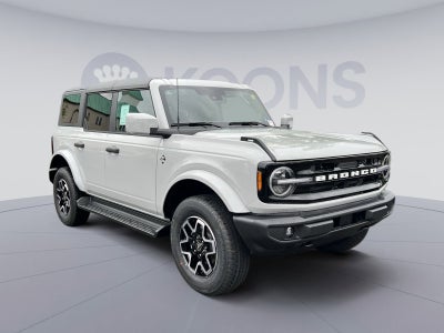 2026 Ford Bronco Outer Banks