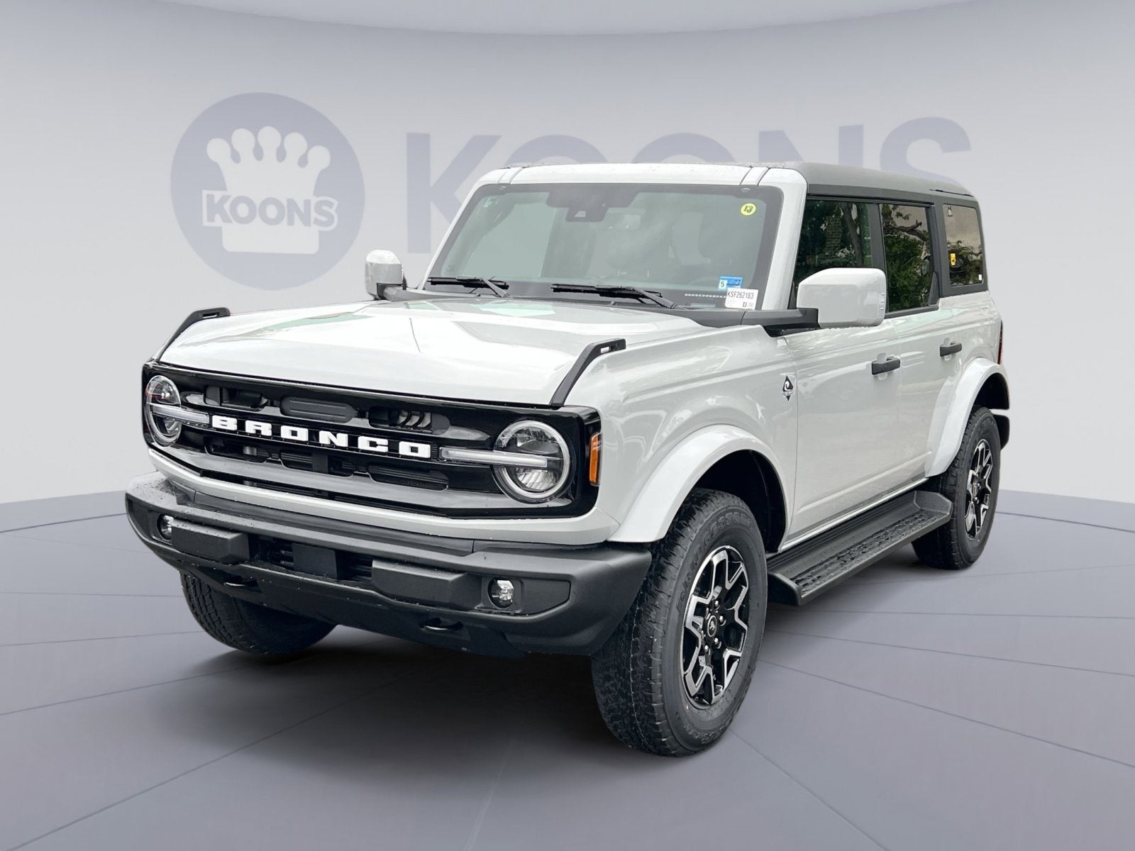 2026 Ford Bronco Outer Banks