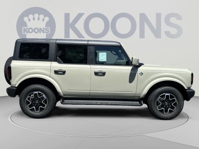 2026 Ford Bronco Outer Banks