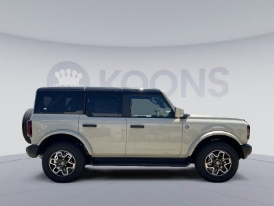 2026 Ford Bronco Outer Banks