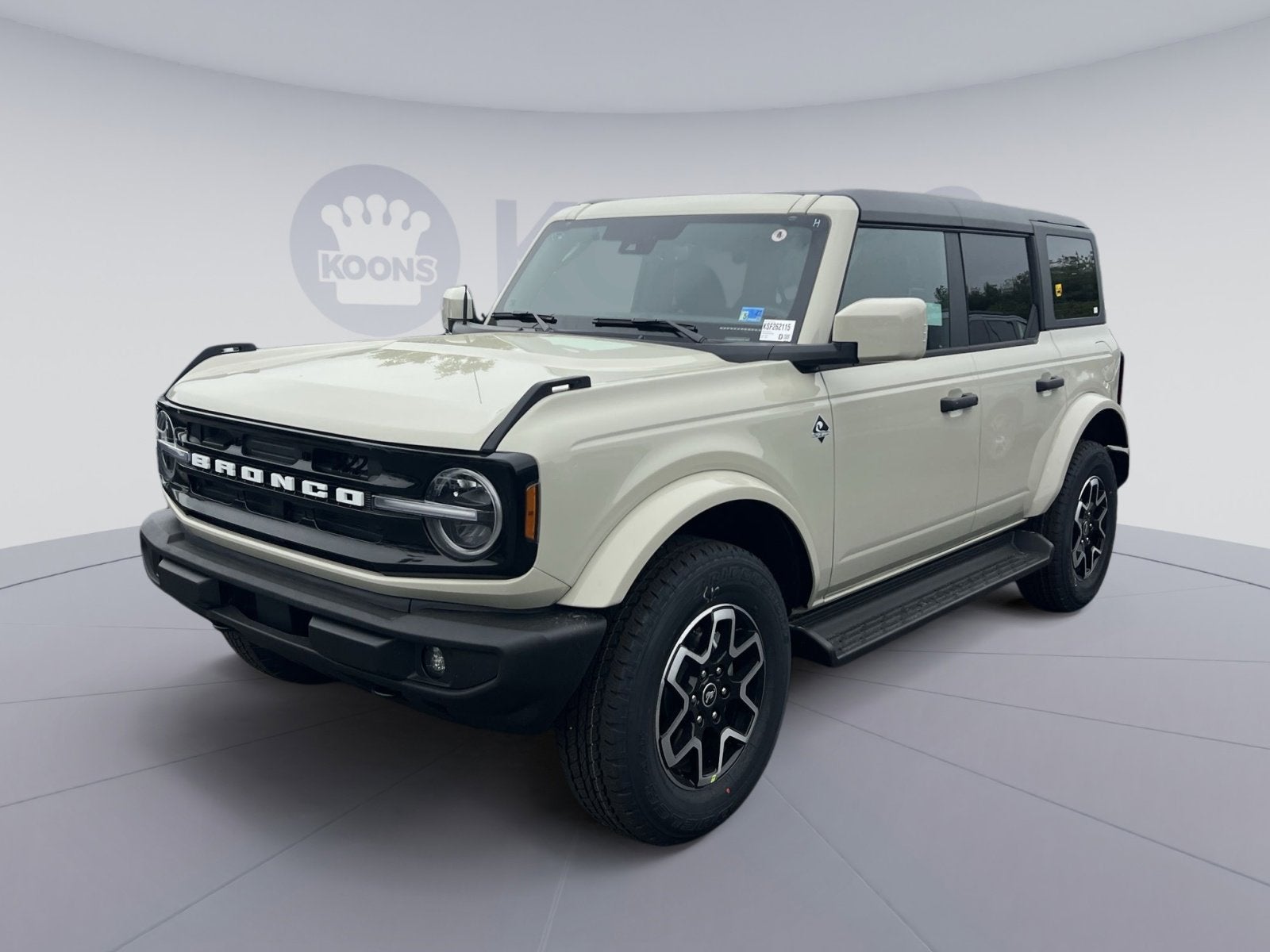 2026 Ford Bronco Outer Banks