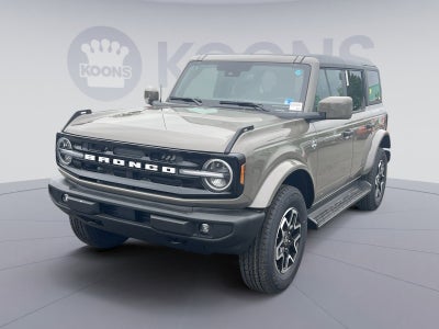 2026 Ford Bronco Outer Banks