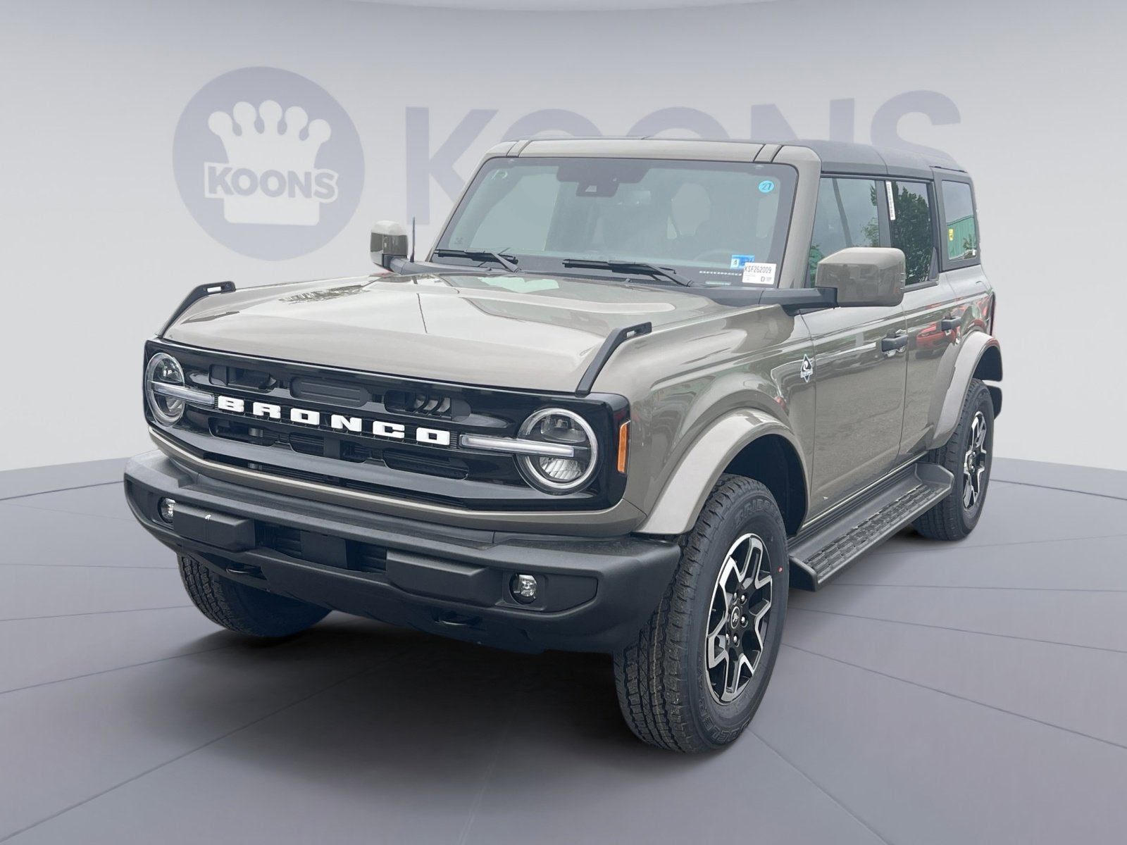 2026 Ford Bronco Outer Banks