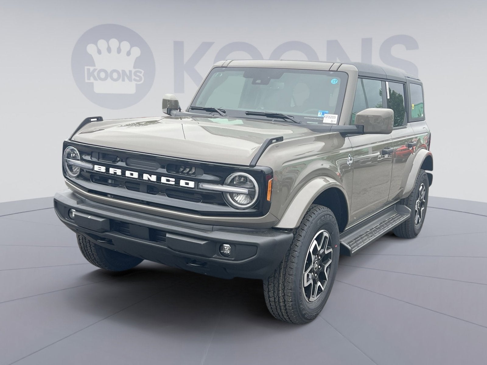 2026 Ford Bronco Outer Banks