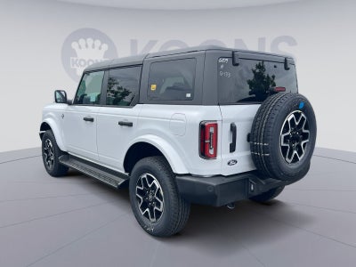 2026 Ford Bronco Outer Banks
