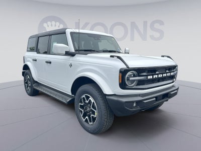 2026 Ford Bronco Outer Banks