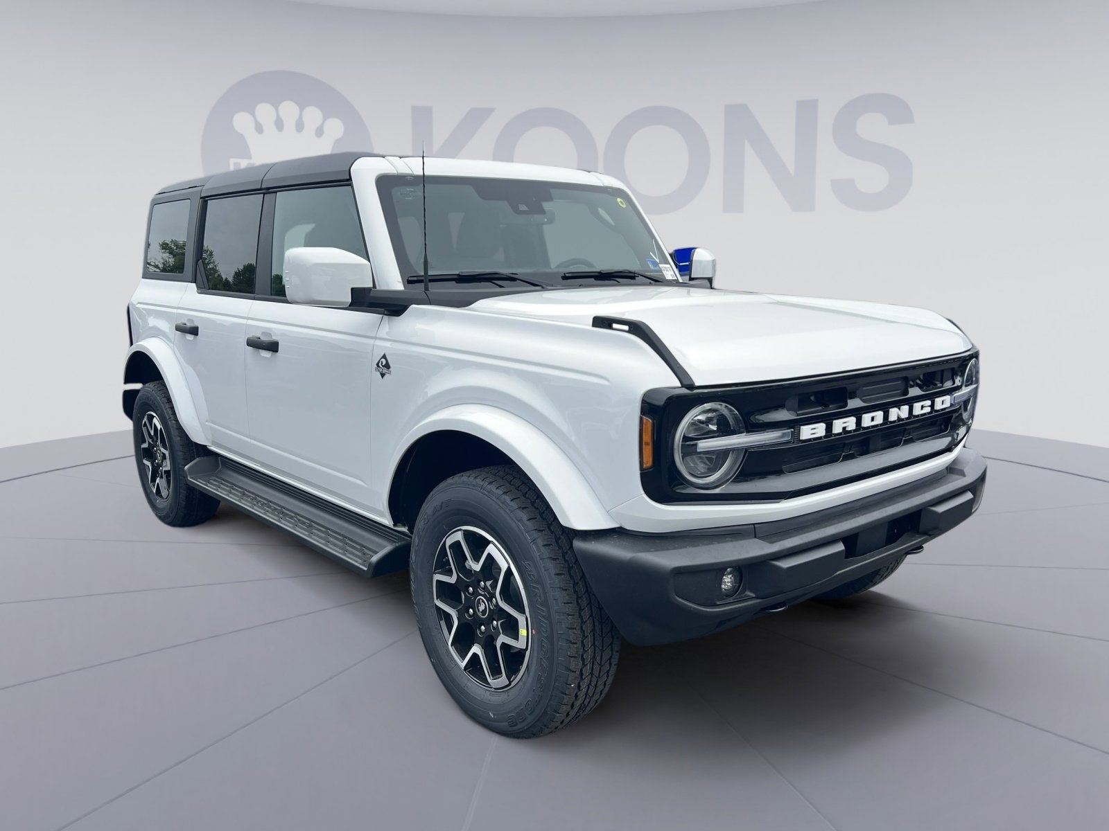 2026 Ford Bronco Outer Banks