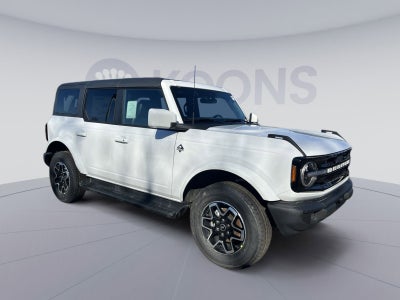 2025 Ford Bronco Outer Banks