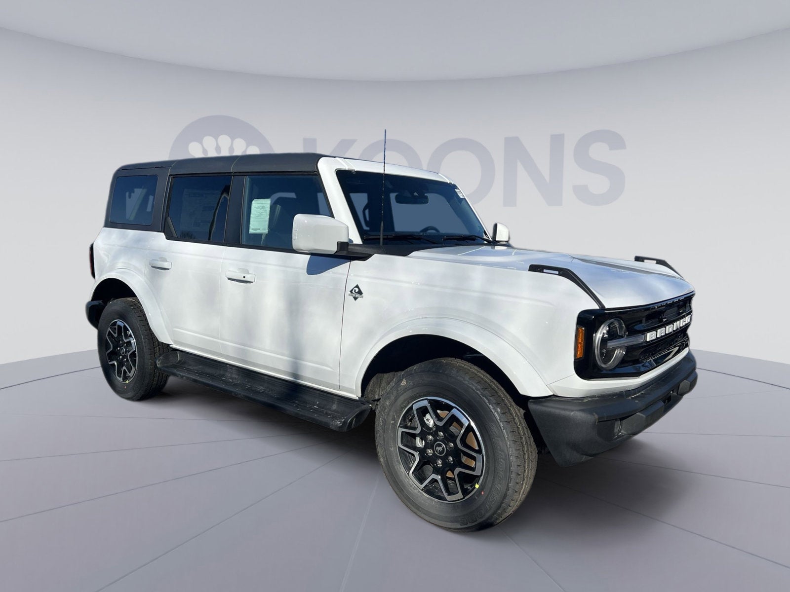 2025 Ford Bronco Outer Banks