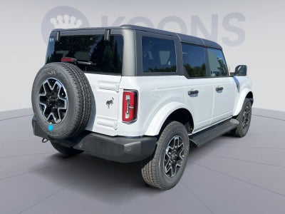 2026 Ford Bronco Outer Banks