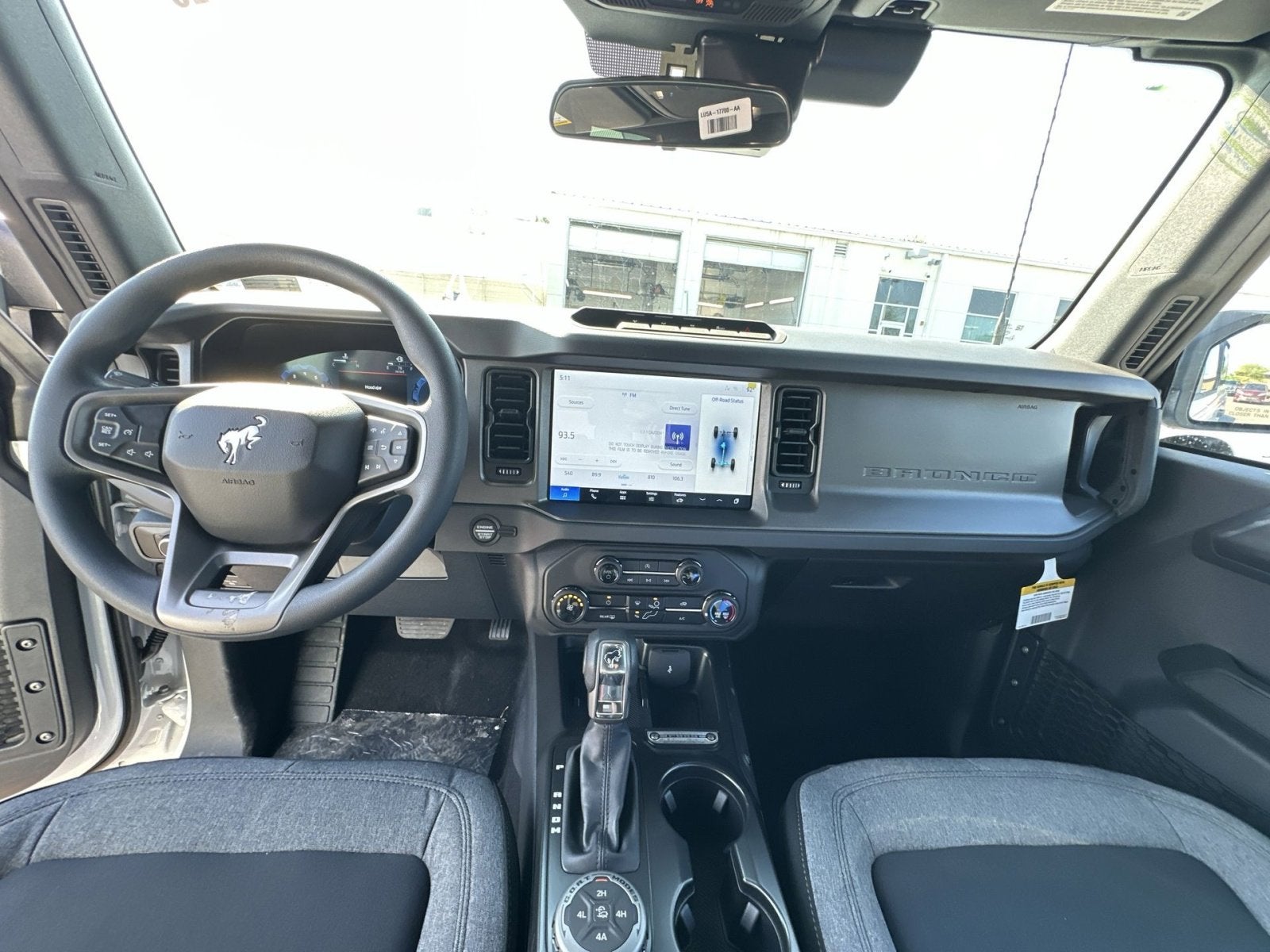 2025 Ford Bronco Base