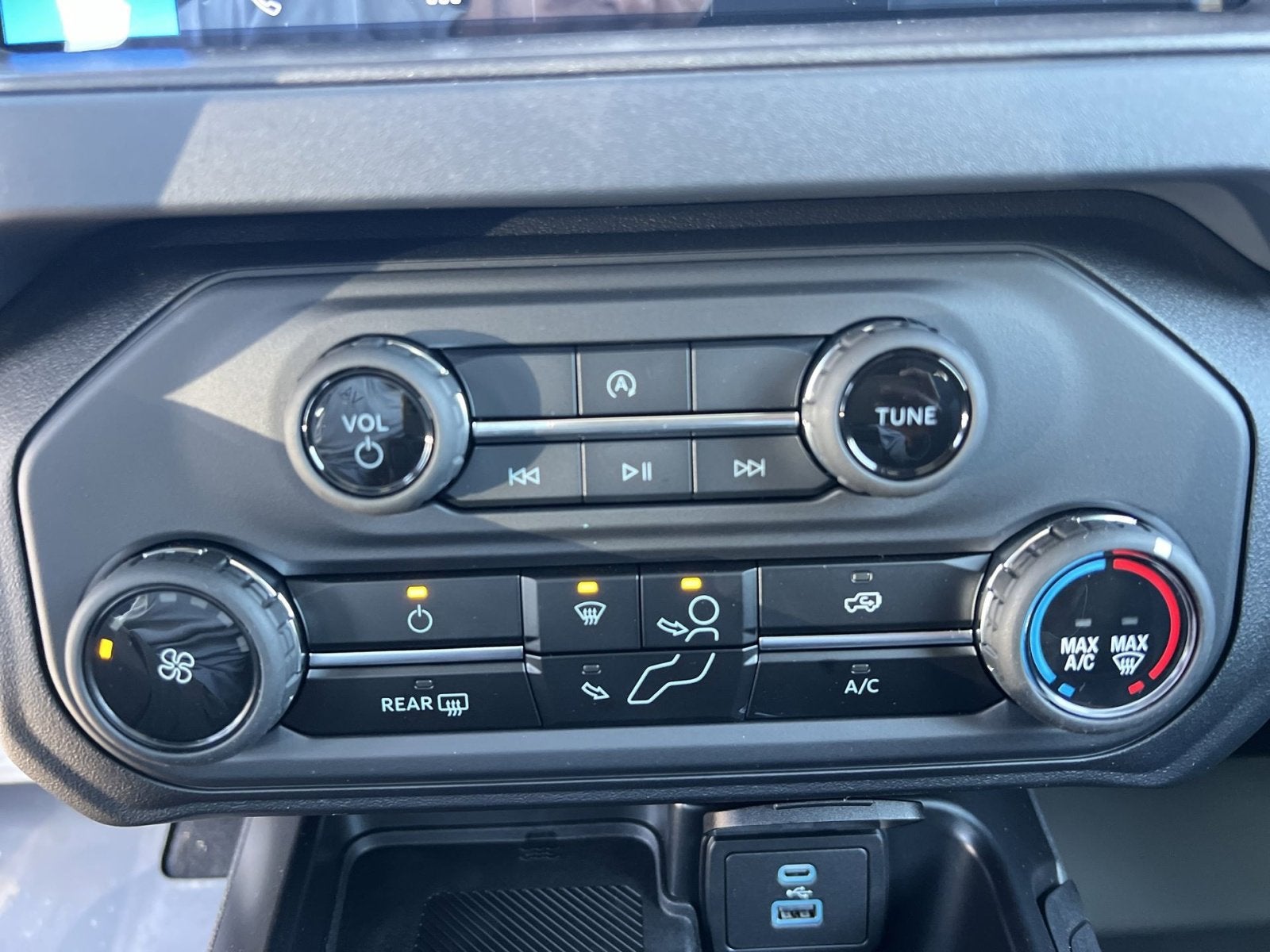 2025 Ford Bronco Base