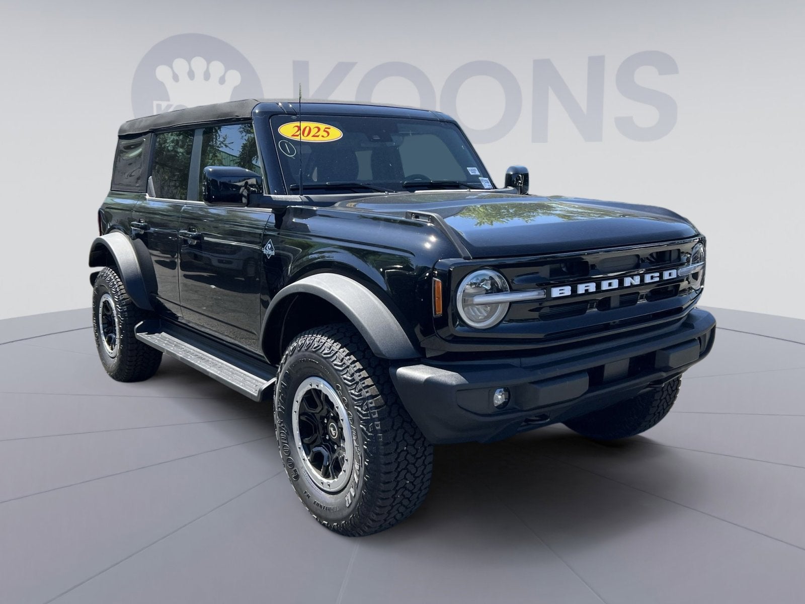 2025 Ford Bronco Outer Banks