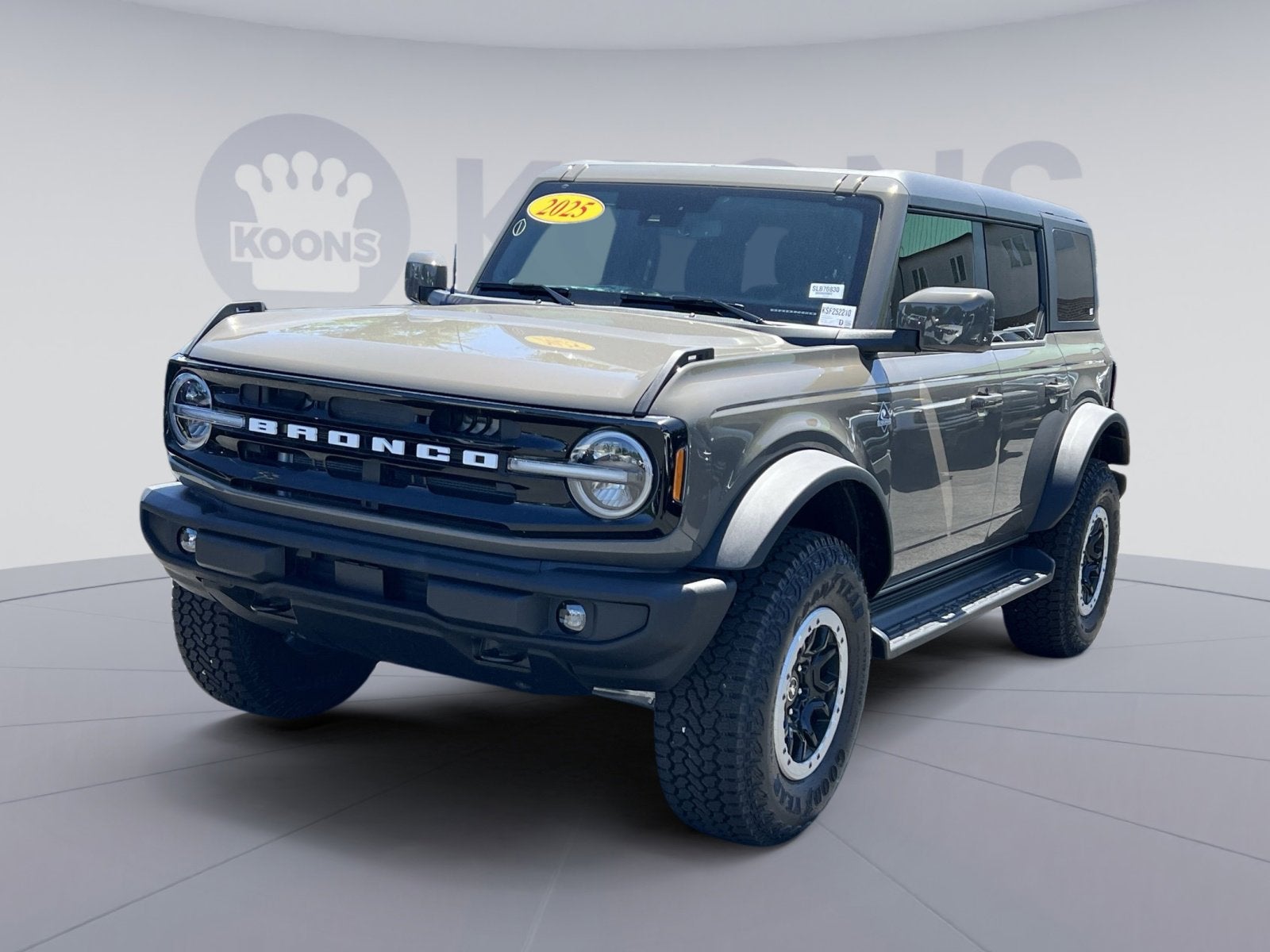 2025 Ford Bronco Outer Banks