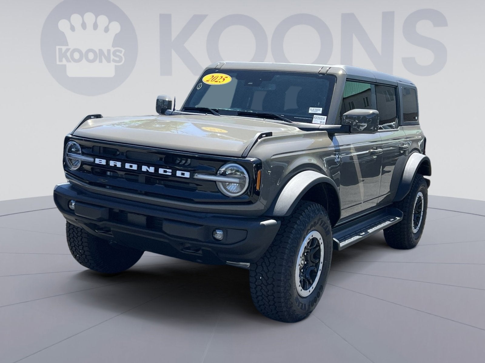 2025 Ford Bronco Outer Banks