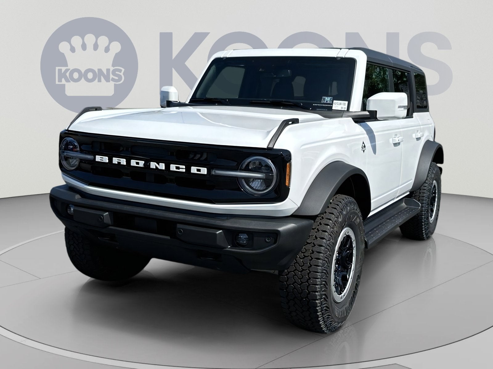 2025 Ford Bronco Outer Banks
