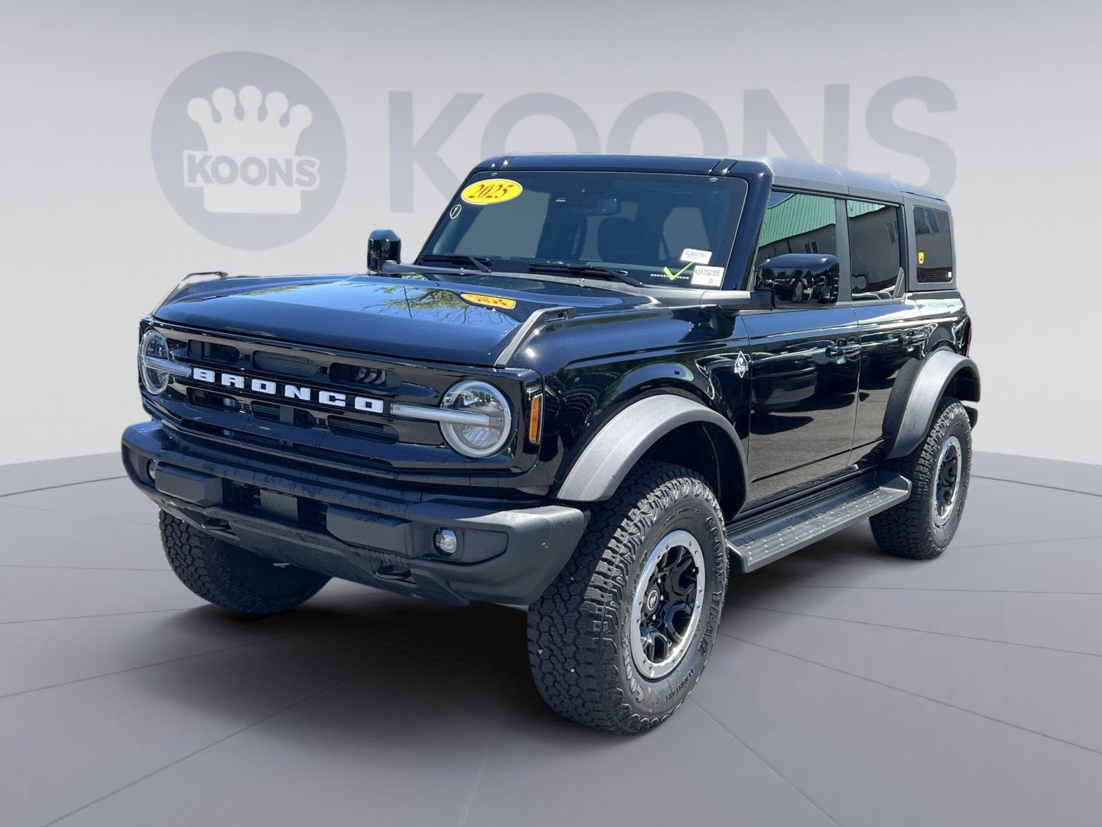 2025 Ford Bronco Outer Banks