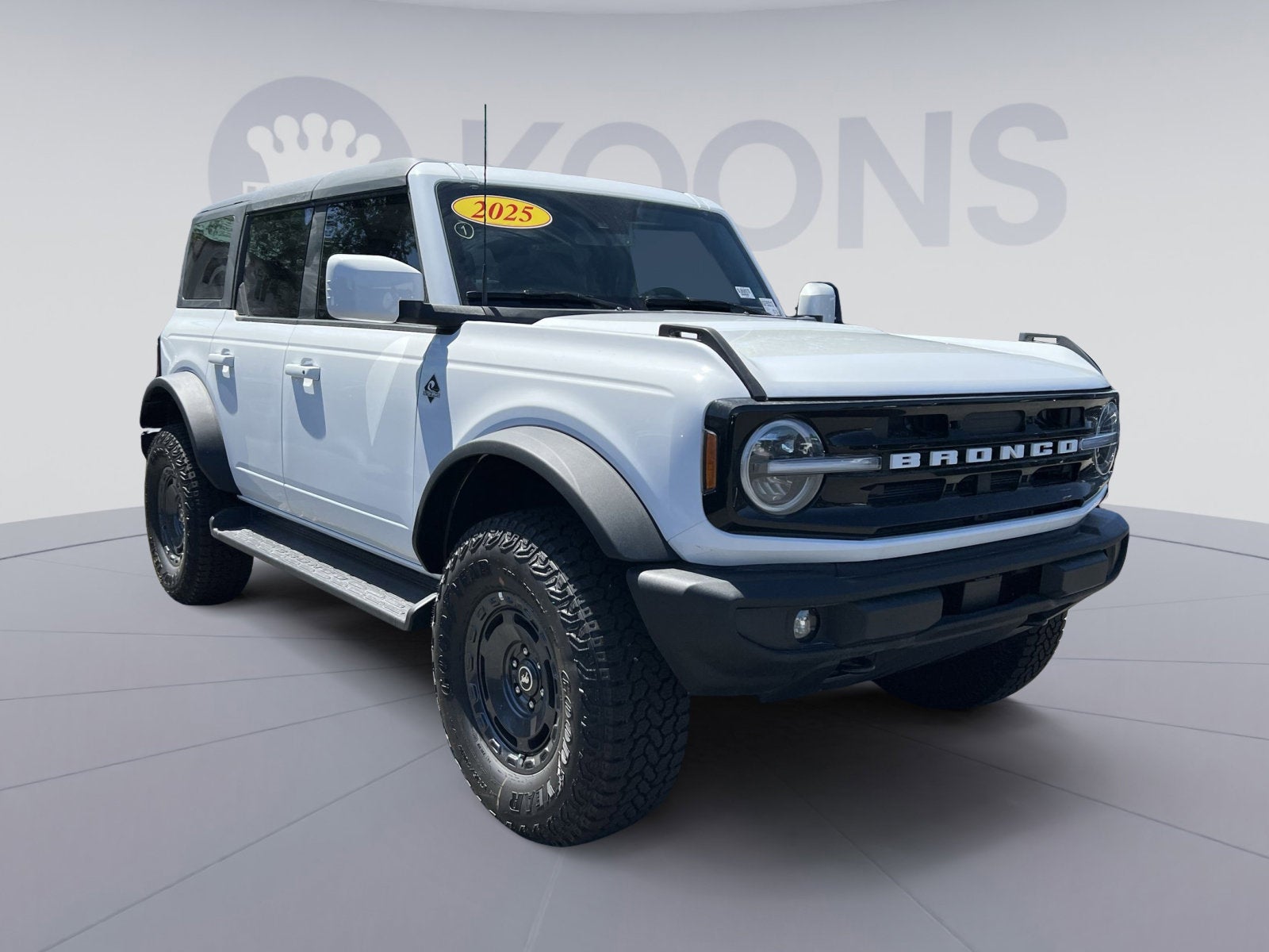 2025 Ford Bronco Outer Banks