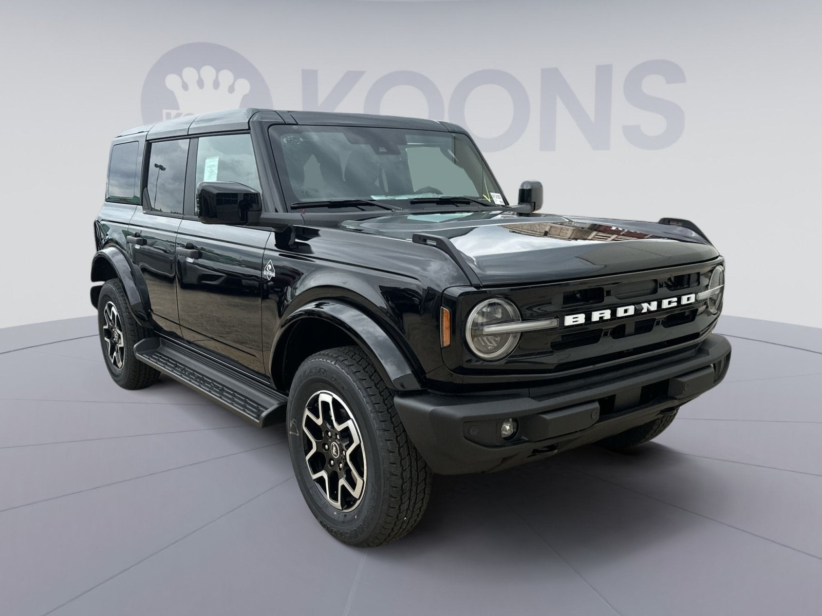 2026 Ford Bronco Outer Banks