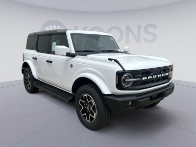2026 Ford Bronco Outer Banks