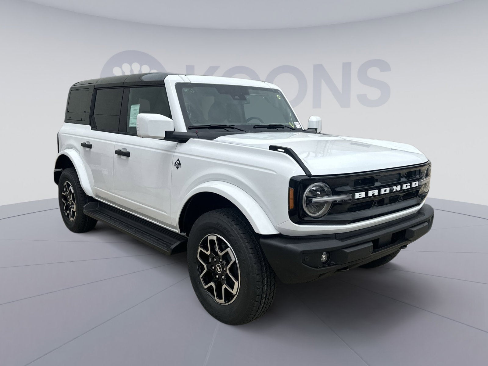 2026 Ford Bronco Outer Banks