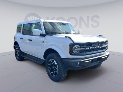 2026 Ford Bronco Outer Banks