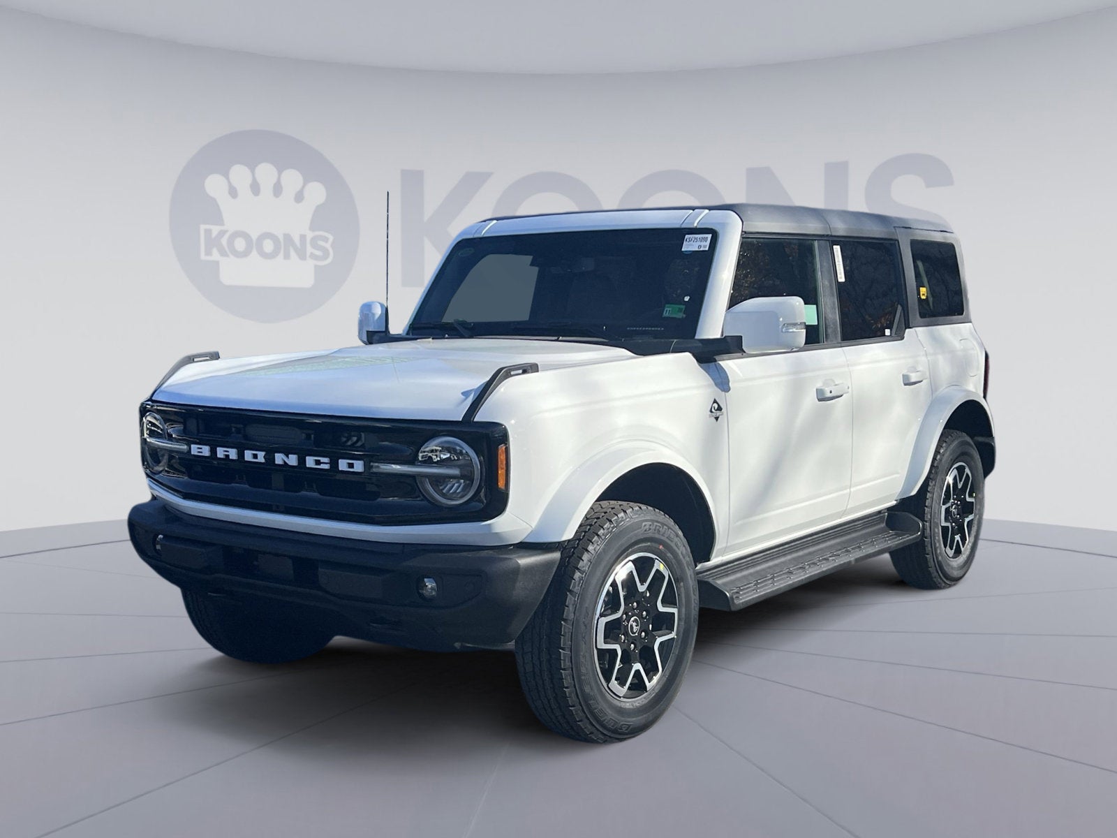 2025 Ford Bronco Outer Banks