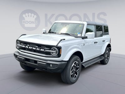 2026 Ford Bronco Outer Banks